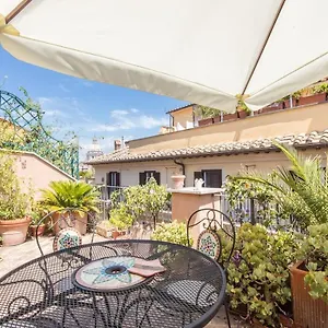  Appartement Condotti Terrace