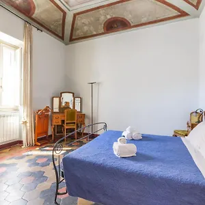 Apartment Charming At Spanish Steps, No Elevator, Rome